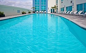 Crowne Plaza Fort Lauderdale Airport / Cruise Port